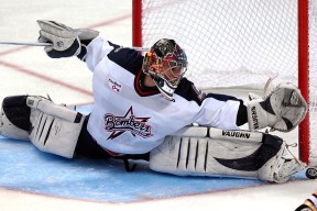 华体会在线登录-苏炳添重返校园参与运动会开幕式，苏炳添开场动作