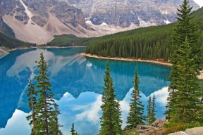 华体会在线-西班牙青年队在欧洲赛场表现出色，未来可期