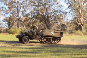 华体会登录地址-森林狼新教练上任首训引发媒体围观，森林狼教练下课