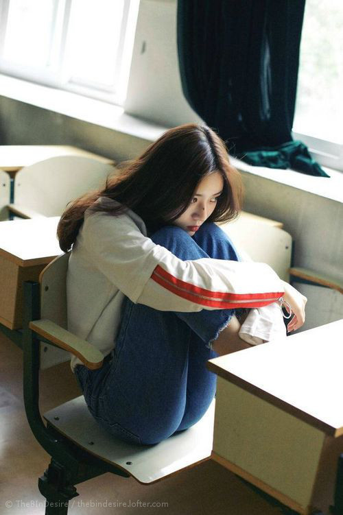 高校学生体育锻炼自我效能感影响因素研究，简述体育活动中的自我效能感