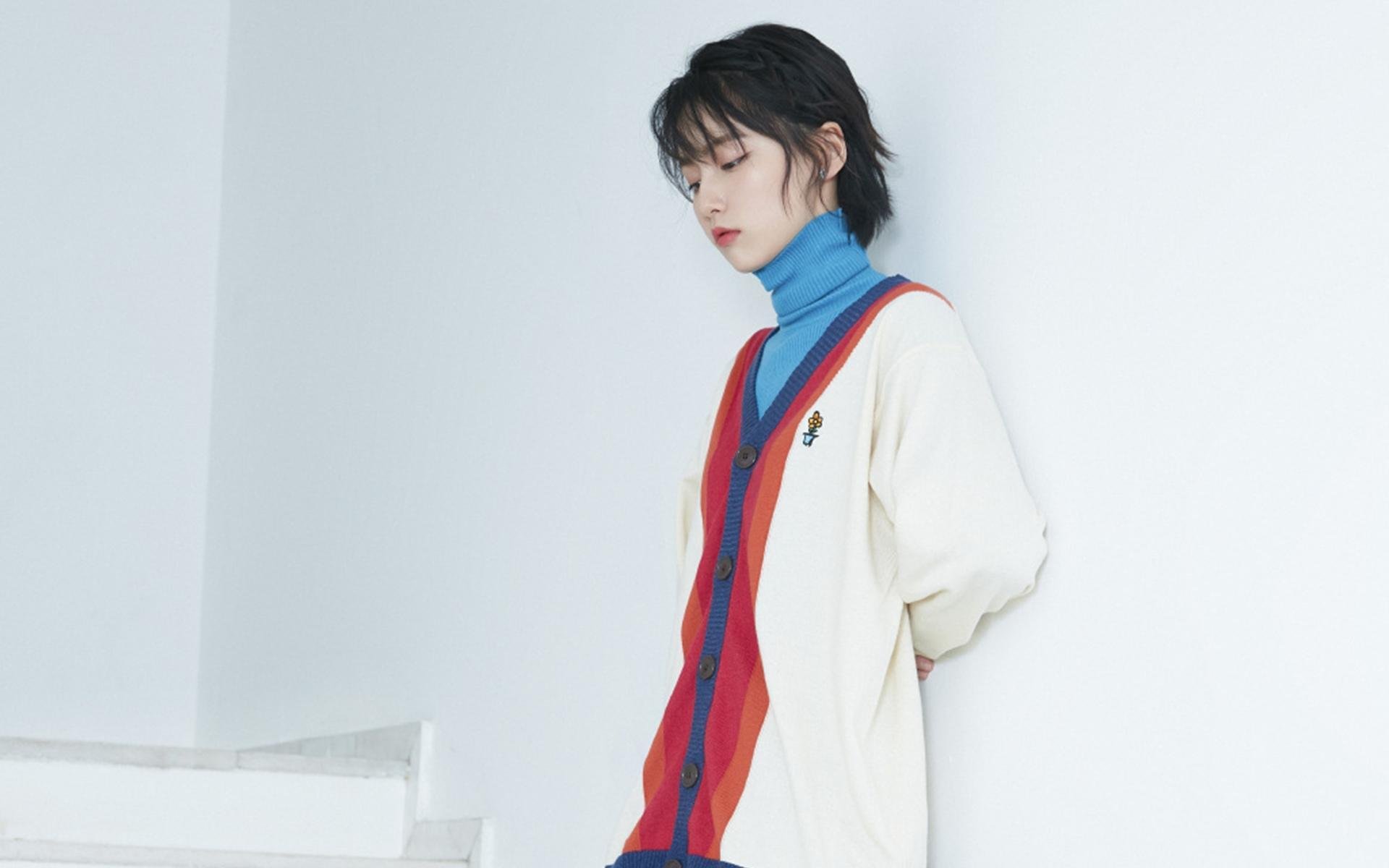 国家队主教练召开发布会回应备战情况与球员伤情进展，国家队主教练名单