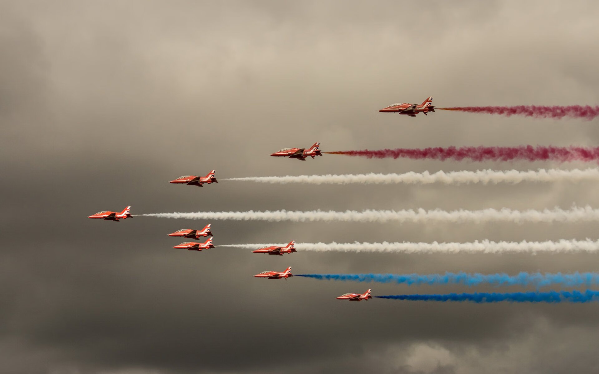 塞维利亚保持良好状态，欧洲赛场拼搏创新