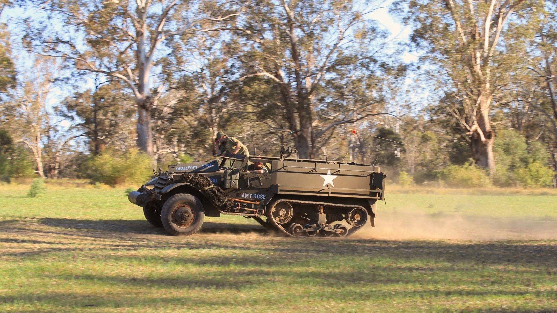 森林狼新教练上任首训引发媒体围观，森林狼教练下课