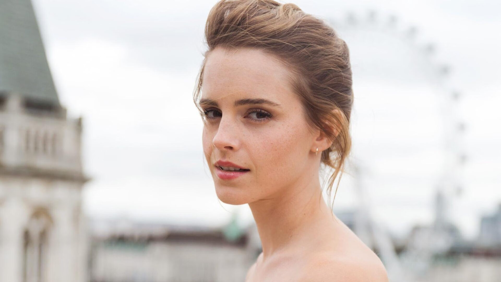 世界纪录“瞬间”的背后：运动员的艰辛与努力